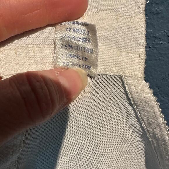 Empire Vintage Size 34B Longline Lace stapless bra  Special Occasion Foundation - Picture 4 of 4